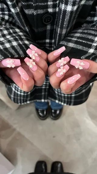 ネイル 井上 杏奈のネイルデザイン