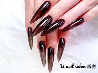 ネイル U nail 🩷 高田馬場店のネイルデザイン