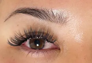 マツエク・マツパ Anela .のマツエク・マツパデザイン