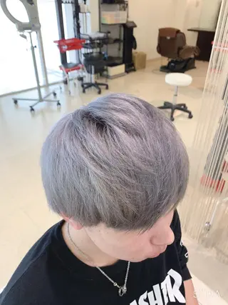 ショート カラー 杉山 拓矢のヘアスタイル
