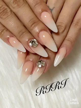 ネイル riri オーナーのネイルデザイン