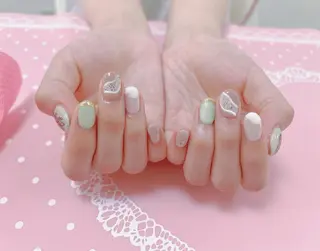 ネイル はぴねす所属・横浜 美夢のネイルデザイン