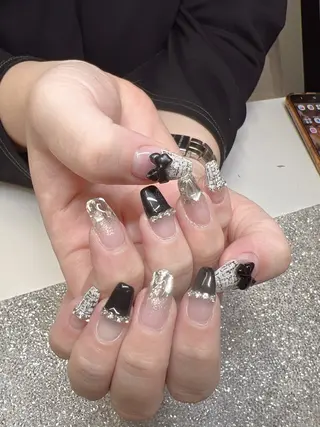 ネイル ガレンドウ 白澤 愛子のネイルデザイン