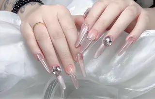 ネイル D-BEAUTY Nailsalonのネイルデザイン