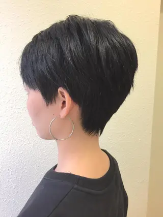ショート クボキ サヤのヘアスタイル