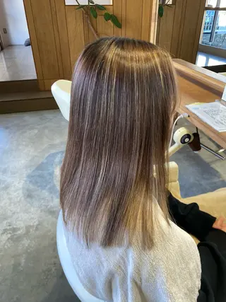 セミロング カラー MIKU ／fulamのヘアスタイル