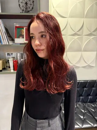 ロング 松本  夏海のヘアスタイル