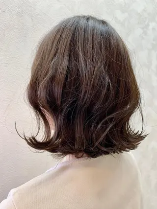 ミディアム 加藤 遥花のヘアスタイル