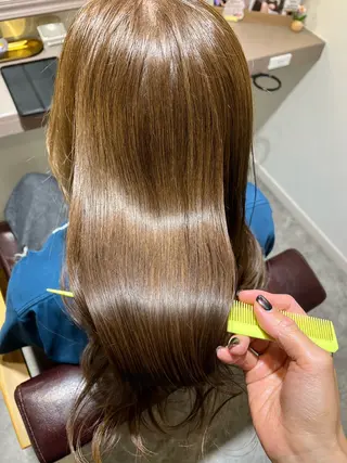 カラー 堀越 エリのヘアスタイル
