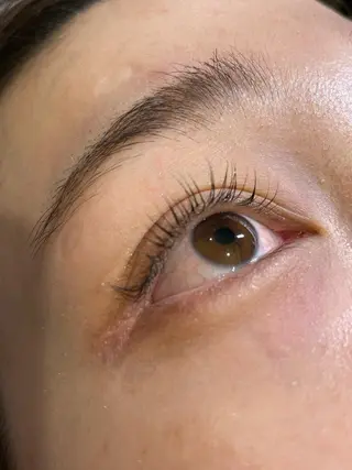 マツエク・マツパ 井上 真里奈のヘアスタイル