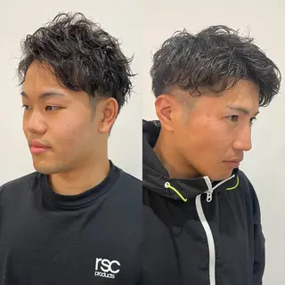 ショート パーマ 岡田 駿也のヘアスタイル