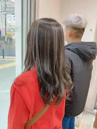 ミディアム カラー 白髪ぼかしハイライト 柳川拓哉のヘアスタイル
