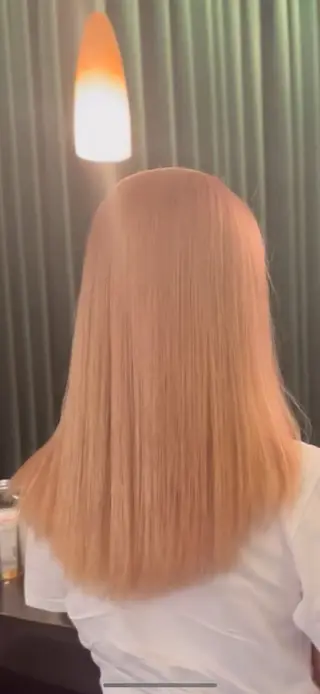 ロング カラー 透明感カラー 大浦偉央のヘアスタイル