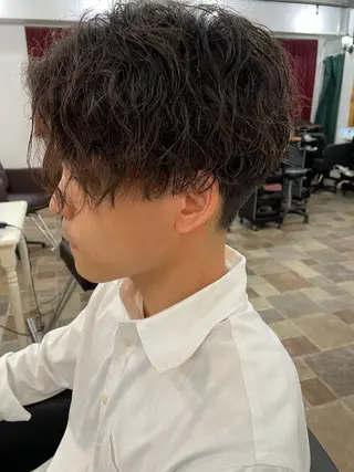 ショート パーマ amphihair 高橋祐也のヘアスタイル