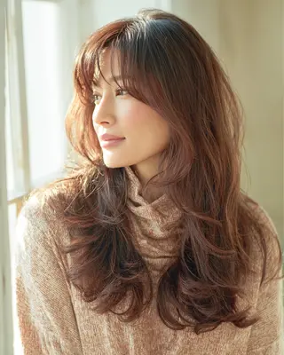 ロング カラー ヘアカラー ファクトリーのヘアスタイル
