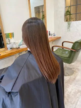 ロング エイト ウメダのヘアスタイル