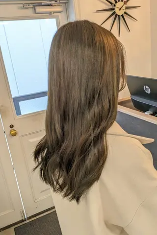 ロング ベージュ＊Spica 【ミルクティー】のヘアスタイル