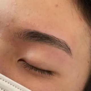 アイブロウ lev. shioriのマツエク・マツパデザイン