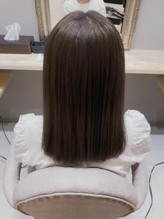 セミロング カラー ミルクティー職人× HIROSEのヘアスタイル