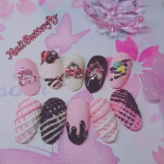 ネイル とねがわ かよこのネイルデザイン