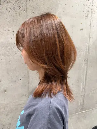 セミロング カラー 畑中 香穂のヘアスタイル