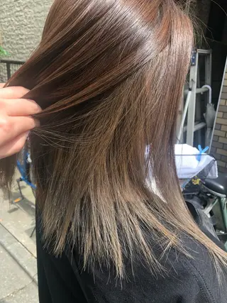 セミロング カラー pep natsumiのヘアスタイル