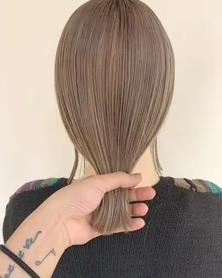 ミディアム ハルカ 透明感カラー 美髪縮毛矯正🥣のヘアスタイル