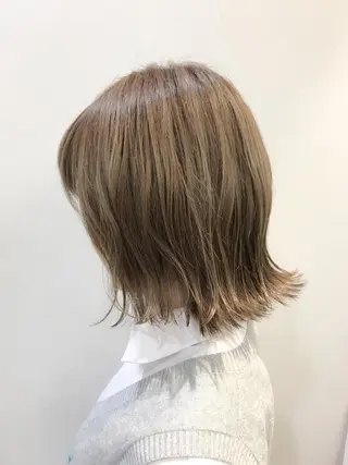 ミディアム カラー 🪐脱白髪染め 🪐松尾菜々美のヘアスタイル