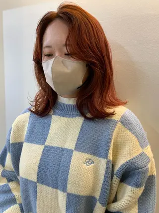 ミディアム カラー SAKINO． ベージュカラーのヘアスタイル