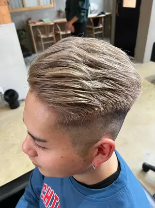 ショート カラー メンズ シンヤヘアーズ 泉大津本店のヘアスタイル