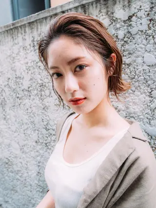 ミディアム 高石 未唯のヘアスタイル
