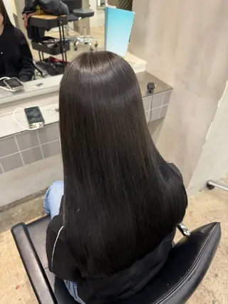 カラー miwa 🖤のヘアスタイル