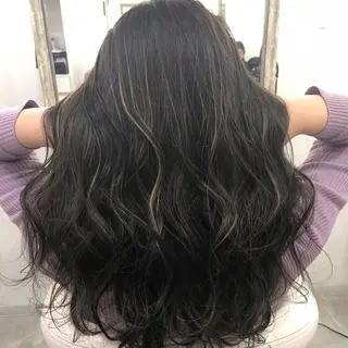 ロング 齋藤 樹里のヘアスタイル