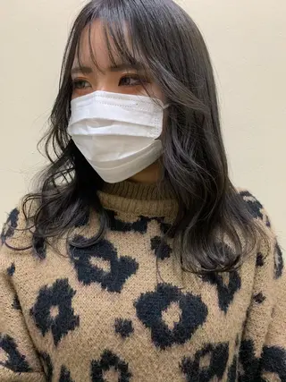 ミディアム ayaka 縮毛矯正レイヤーのヘアスタイル