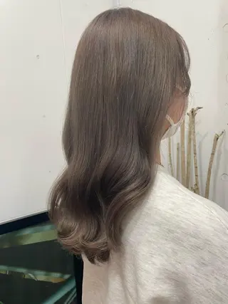 ロング カラー ヘアアレンジ hazuki🐈⬛ 透明感カラーのヘアスタイル