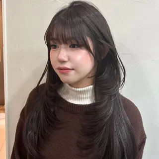 ロング カラー レイヤー/ハッシュカ ット/顔周り/フウカのヘアスタイル