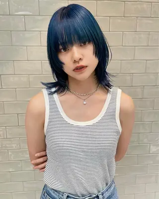 ショート カラー ブリーチ😼 ボブ✍️レイヤーのヘアスタイル