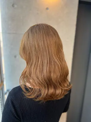 ミディアム カラー 吉野 瑳桜のヘアスタイル