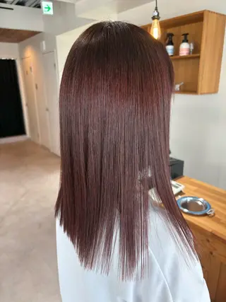 カラー aina / n.w.hのヘアスタイル