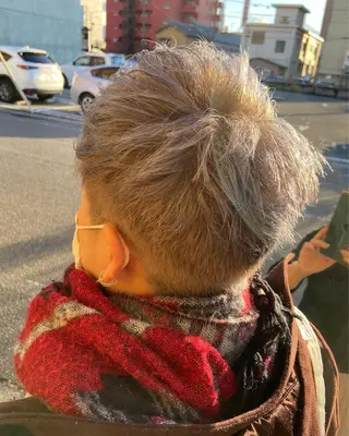 ショート カラー 大坪 拓斗のヘアスタイル