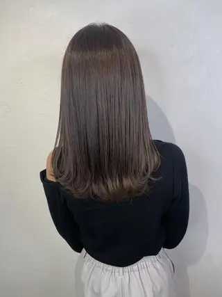 セミロング カラー _WHITE 天神店のヘアスタイル