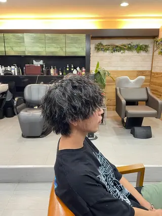 ショート パーマ メンズ かんばら りょーいのヘアスタイル