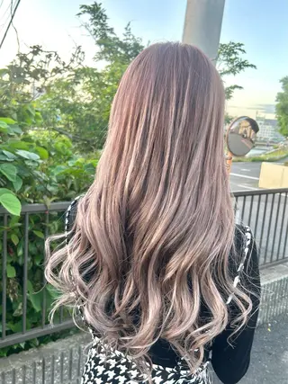 カラー ダブルスキルエクステ /羽エクステ白石宇由のヘアスタイル