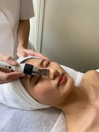 韓国肌/ピーリング POLA🫧ྀིAIのエステ・リラクイメージ