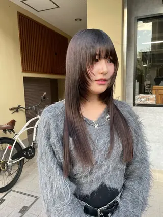 ロング カラー マツダ レンのヘアスタイル