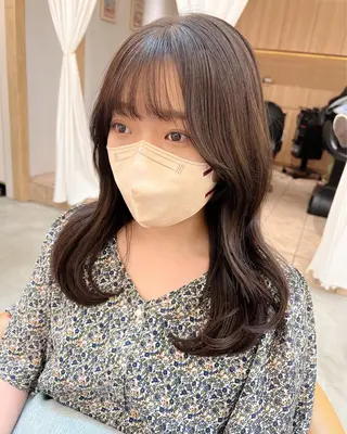 セミロング 🌷レイヤー縮毛/ 艶カラー/ami🌷のヘアスタイル