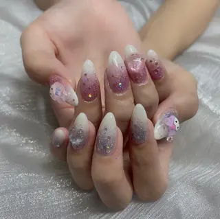 ネイル &ME ネイルサロンのネイルデザイン