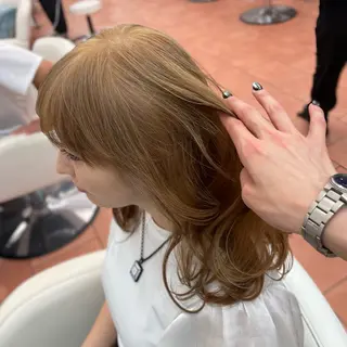 ミディアム ⭐️韓国ブリーチ 顔周りカット⭐️のヘアスタイル