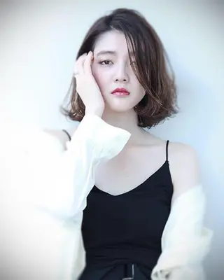 ショート 菅野 恵のヘアスタイル