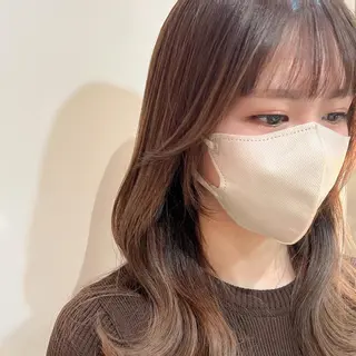 セミロング パーソナルカラー lapiax阿部のヘアスタイル